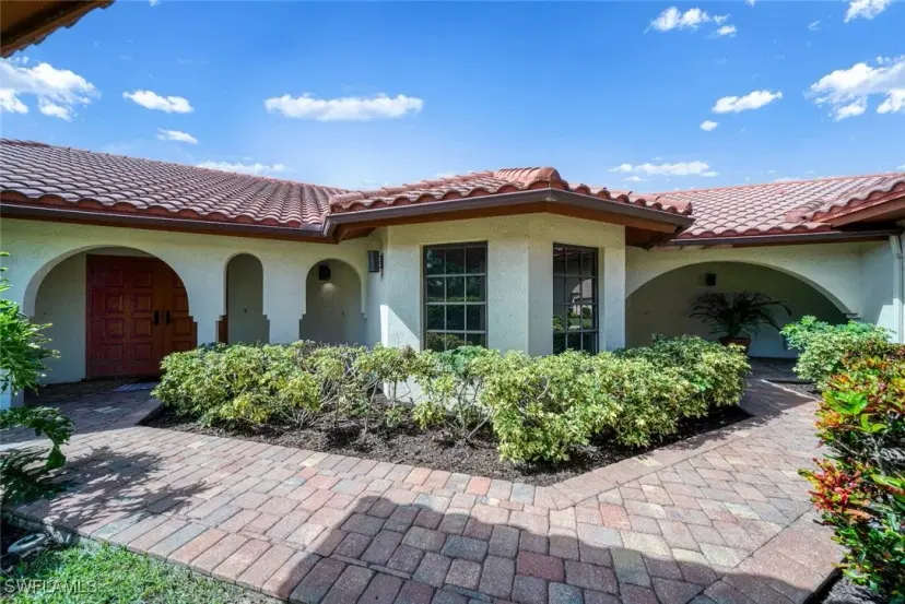 Picture of 8440 Glenfinnan Cir, Fort Myers FL 33912