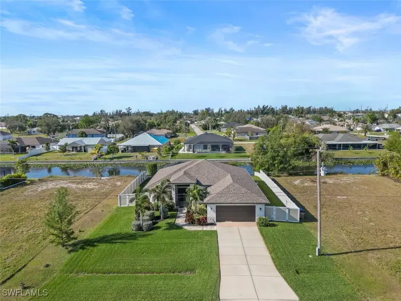 Picture of 610 SW 11Th Pl, Cape Coral FL 33991