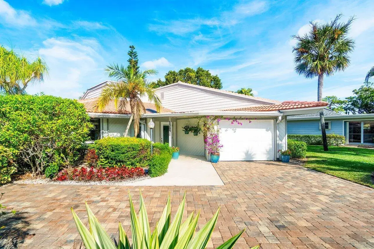 Picture of 13886 Whispering Lakes Lane, Palm Beach Gardens, FL 33418