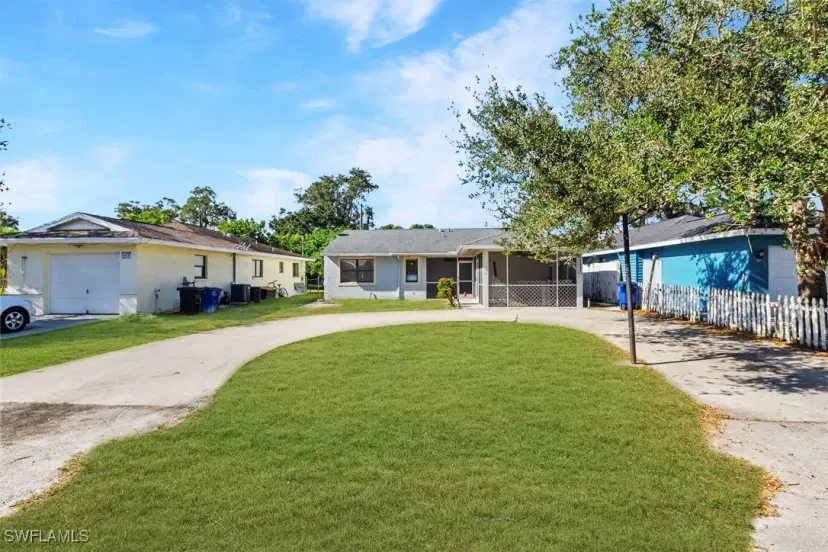Picture of 27924 Quinn St, Bonita Springs FL 34135