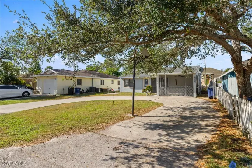 Picture of 27924 Quinn St, Bonita Springs FL 34135