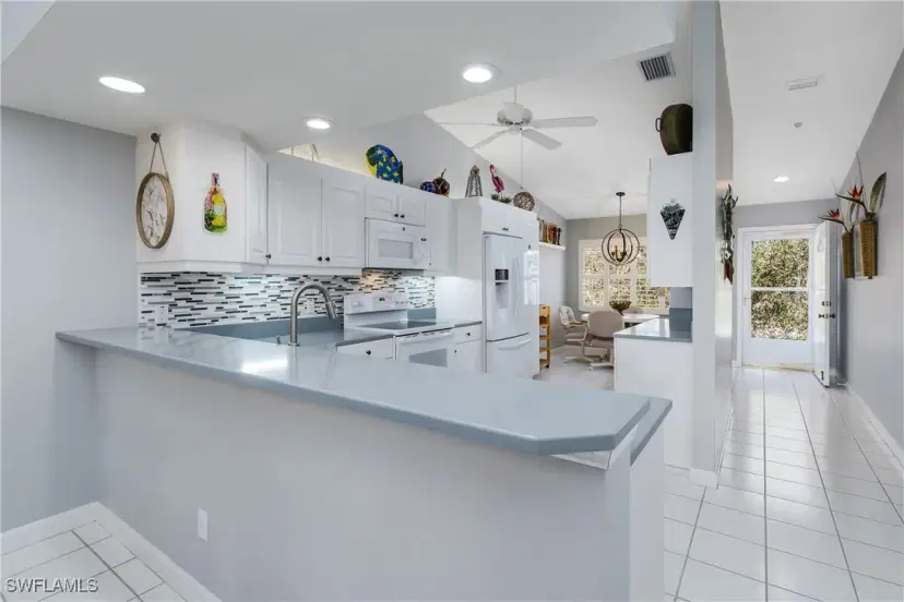 Picture of 6640 Beach Resort Dr 4, Naples FL 34114