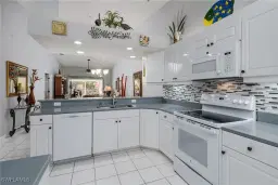 Picture of 6640 Beach Resort Dr 4, Naples, FL 34114