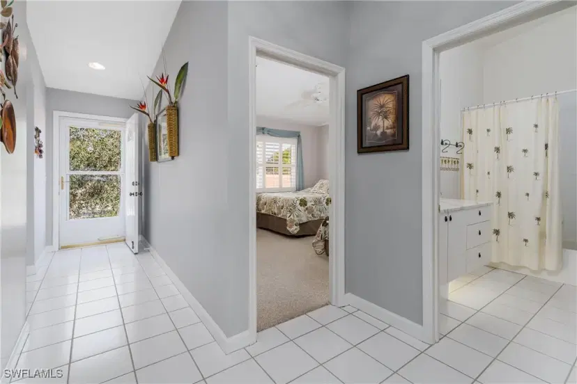 Picture of 6640 Beach Resort Dr 4, Naples FL 34114
