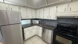 Picture of 2900 NW 46Th Ave 212, Lauderdale Lakes, FL 33313