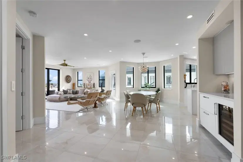 Picture of 4400 Gulf Shore Blvd N 506, Naples FL 34103