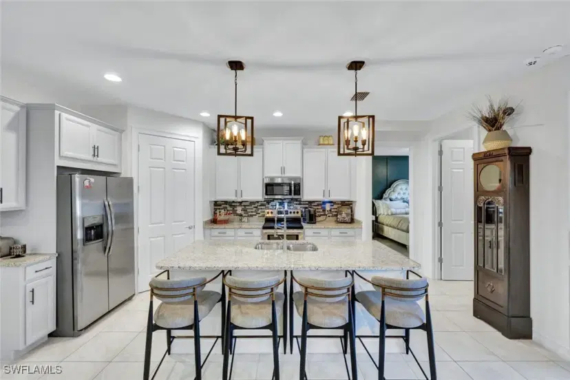 Picture of 3142 Birchin Ln, Fort Myers FL 33916