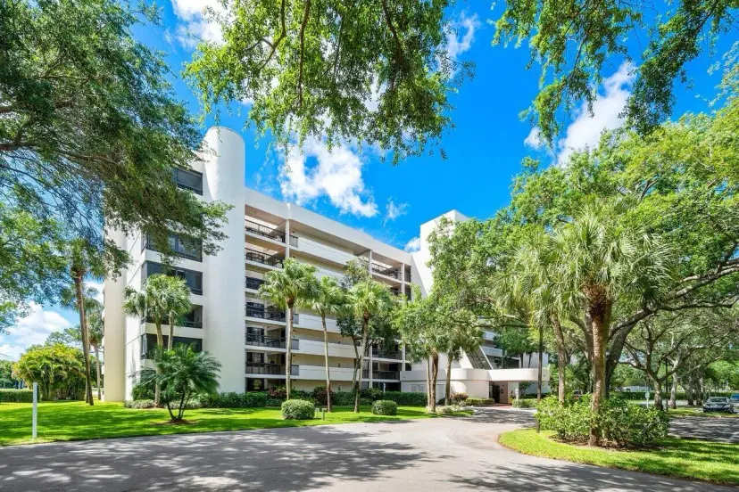 Picture of 6620 Boca Del Mar Drive 101, Boca Raton FL 33433