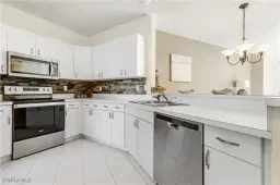 Picture of 12040 Summergate Cir 102, Fort Myers, FL 33913