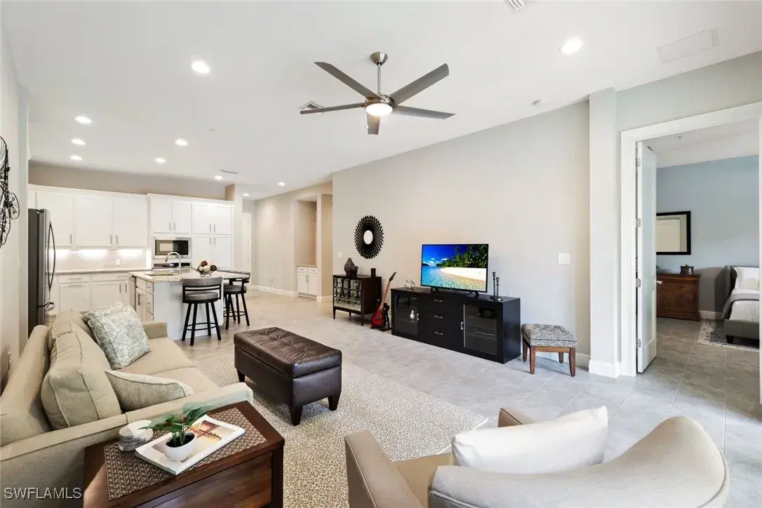 Picture of 21490 Strada Nuova Cir 205, Estero, FL 33928