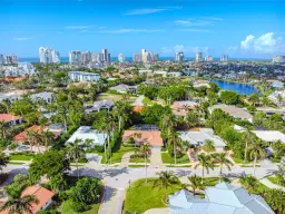 Picture of 725 Old Trail Dr, Naples, FL 34103