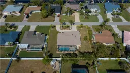 Picture of 920 SE 17Th St, Cape Coral, FL 33990