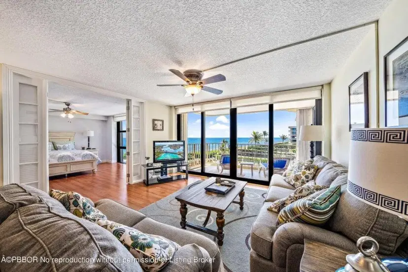 Picture of 3200 S Ocean Boulevard B303, Palm Beach FL 33480