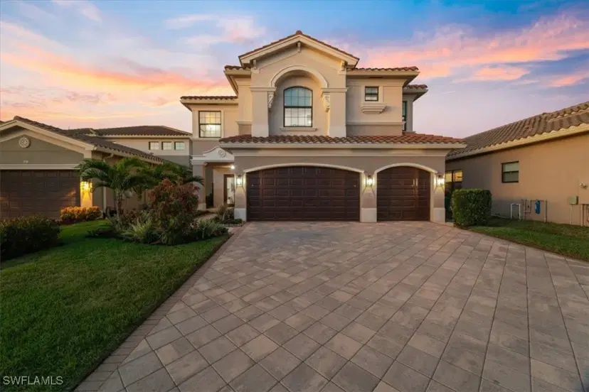 Picture of 13884 Luna Dr, Naples FL 34109
