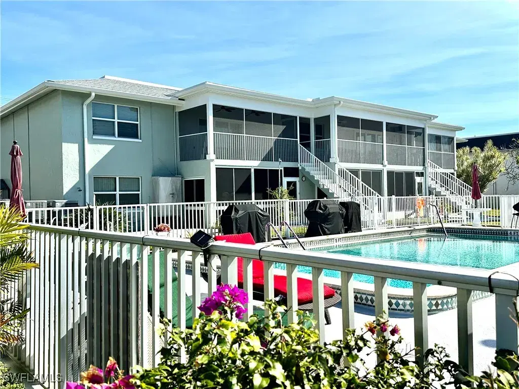 Picture of 928 SE 46Th St 2C, Cape Coral, FL 33904