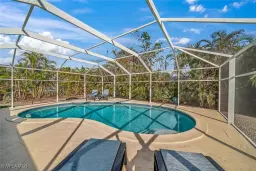 Picture of 554 E Rocks Dr, Sanibel, FL 33957