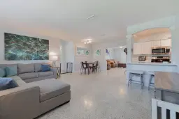 Picture of 1110 SE Mayfair Lane, Port St Lucie, FL 34952