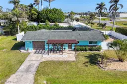 Picture of 7238 Emily Dr, Fort Myers, FL 33908