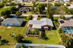 Picture of 1217 SE 22Nd Ave, Cape Coral, FL 33990