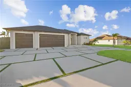 Picture of 18 Nelson Rd N, Cape Coral, FL 33993