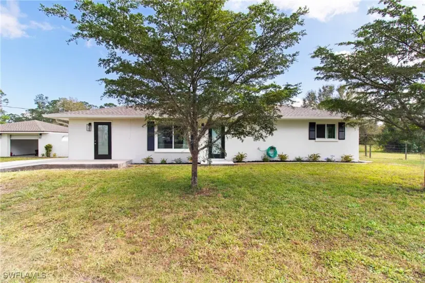 Picture of 19650 Honey Bear Ln, North Fort Myers FL 33917
