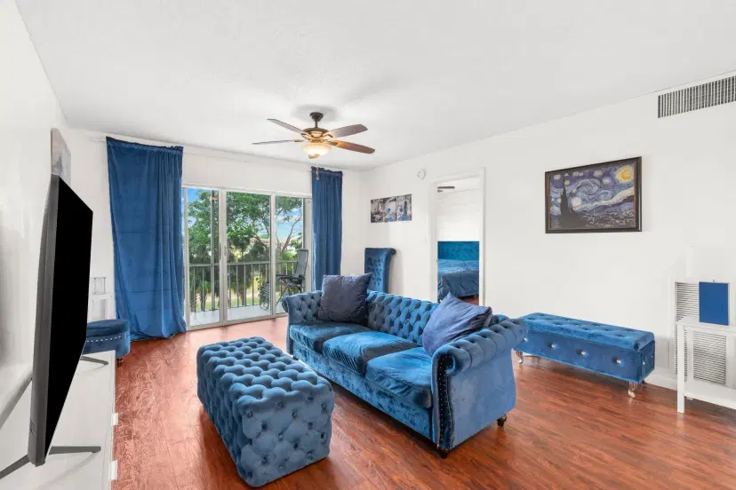 Picture of 1101 Crystal Lake Drive 309, Deerfield Beach FL 33064