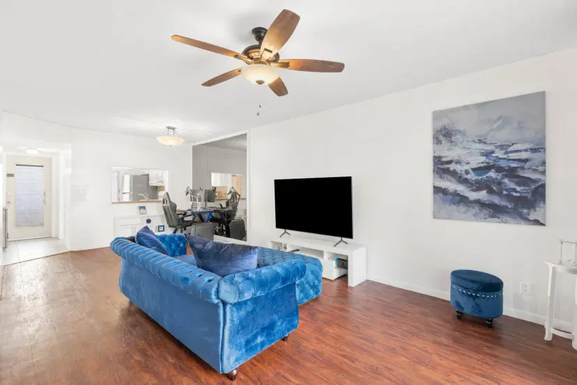 Picture of 1101 Crystal Lake Drive 309, Deerfield Beach FL 33064