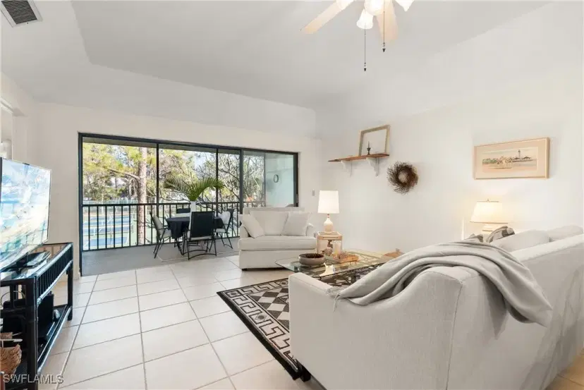 Picture of 1833 Courtyard Way E204, Naples FL 34112