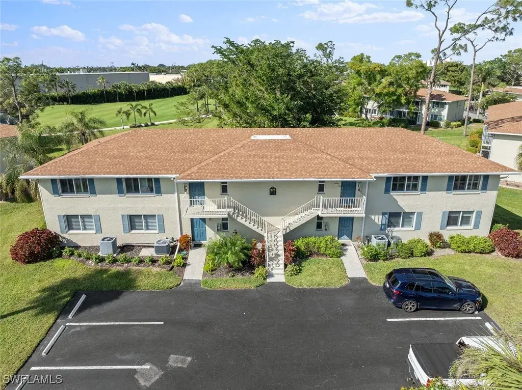 Picture of 273 Albi Rd 3, Naples, FL 34112