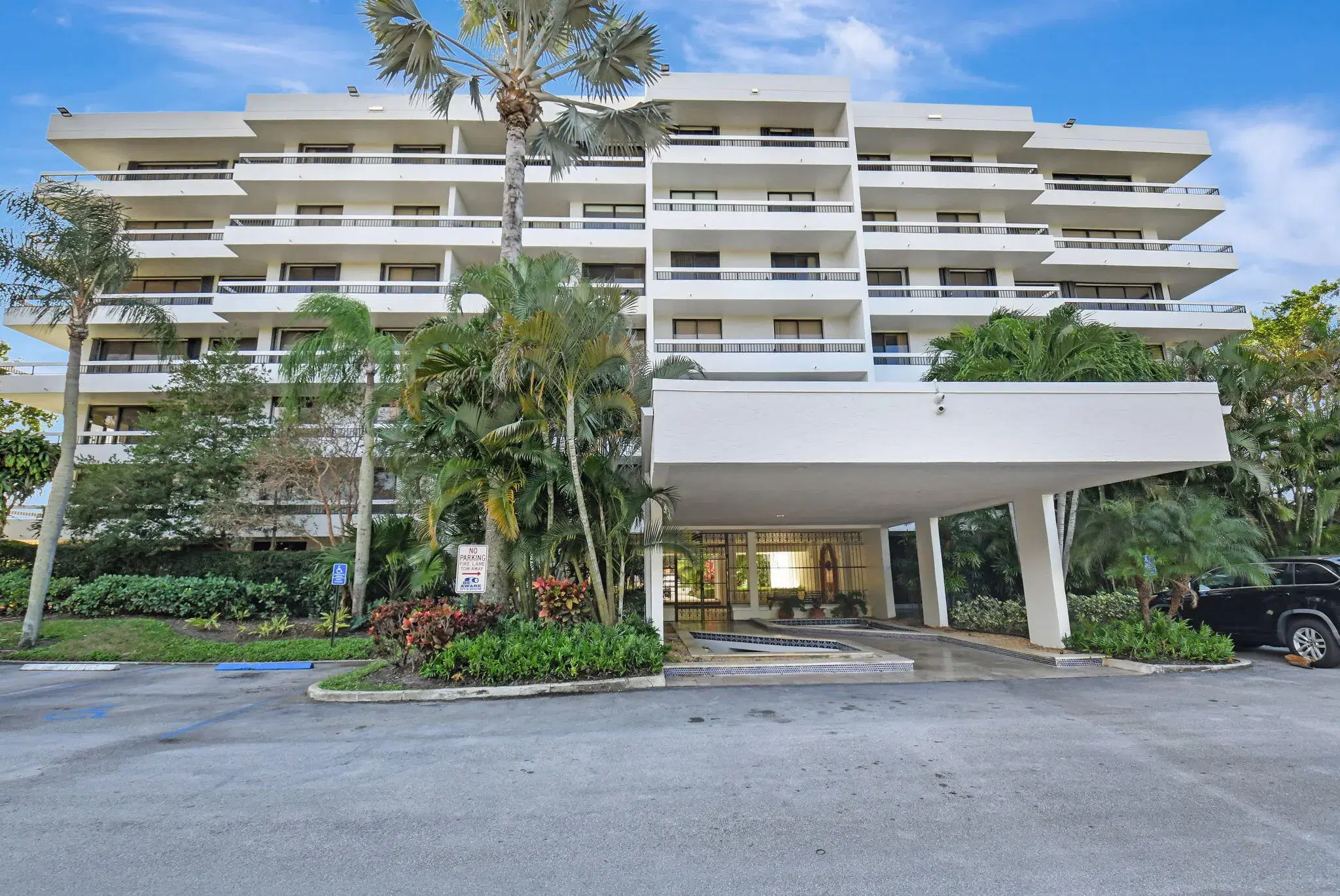 Picture of 23200 Camino Del Mar 307, Boca Raton, FL 33433