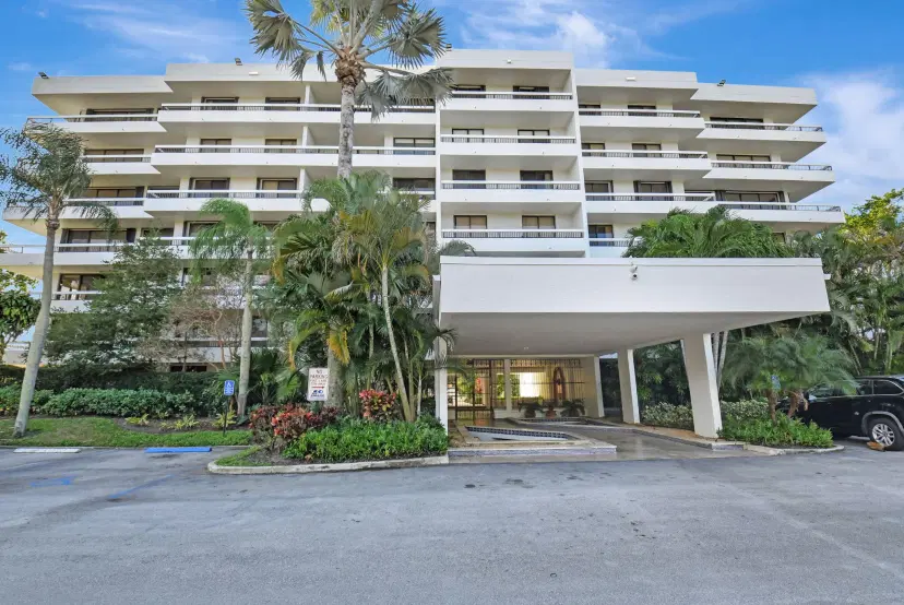 Picture of 23200 Camino Del Mar 307, Boca Raton FL 33433