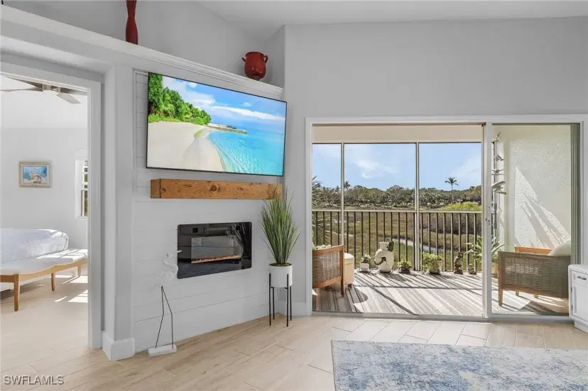Picture of 1300 Sweetwater Cv 6202, Naples FL 34110