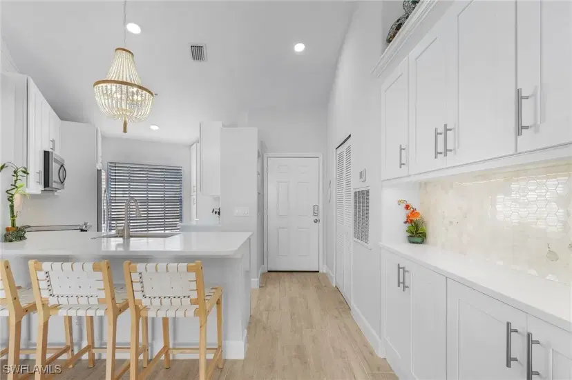 Picture of 1300 Sweetwater Cv 6202, Naples FL 34110