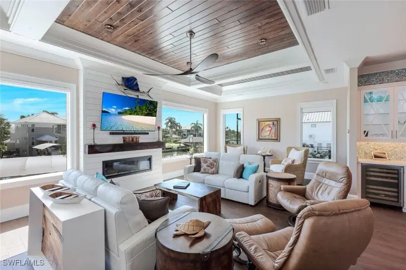 Picture of 378 Seabee Ave, Naples FL 34108