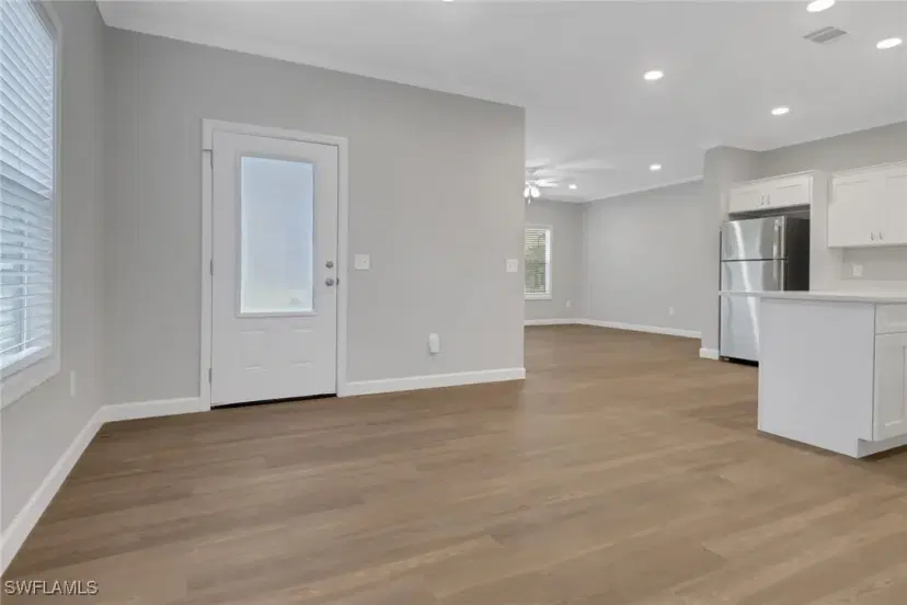 Picture of 838 Porter St E, Lehigh Acres FL 33974
