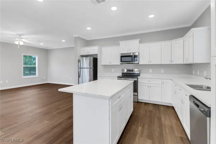 Picture of 837 Da Vinci Ave S, Lehigh Acres FL 33974