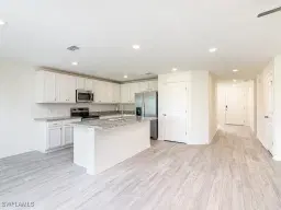Picture of 1125 Jacaranda Pky E, Cape Coral, FL 33909