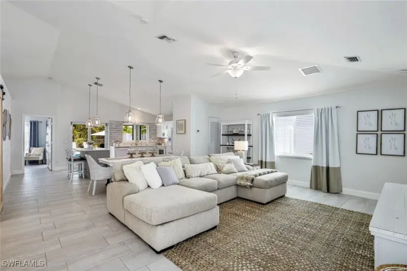 Picture of 643 108Th Ave N, Naples FL 34108