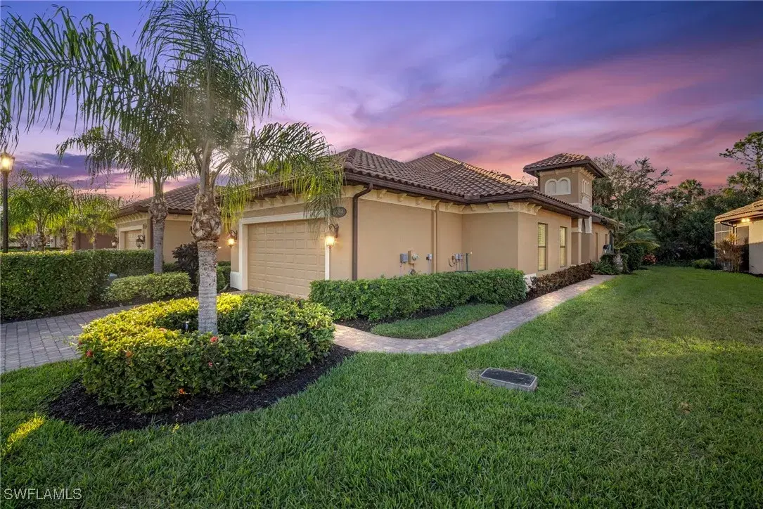 Picture of 6589 Roma Way, Naples, FL 34113