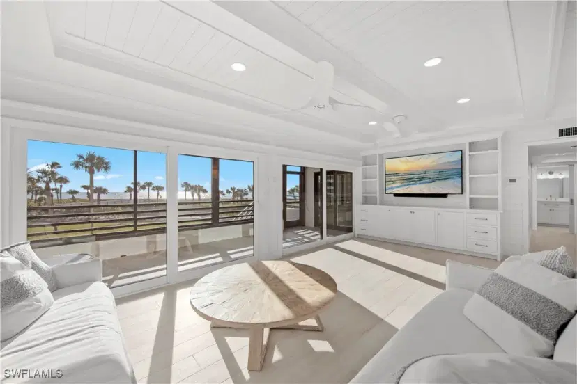 Picture of 1605 Middle Gulf Dr 126, Sanibel FL 33957