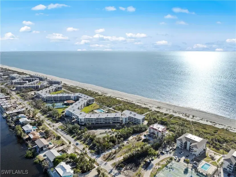 Picture of 1605 Middle Gulf Dr 126, Sanibel FL 33957