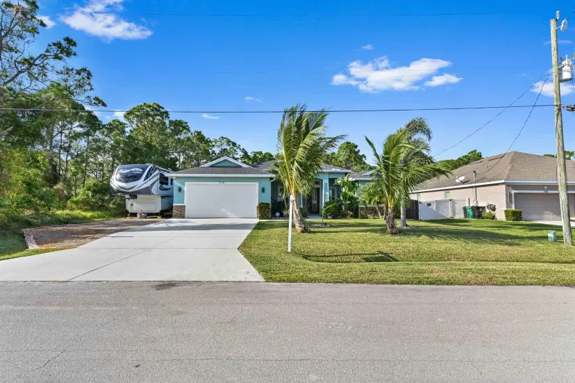 Picture of 5538 NW Cordrey Street, Port St Lucie FL 34986