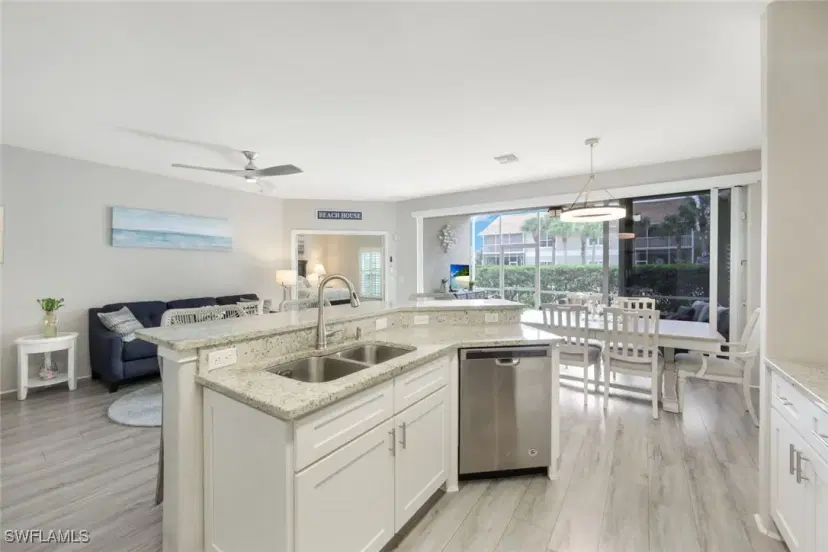 Picture of 6325 Lexington Ct 102, Naples FL 34110