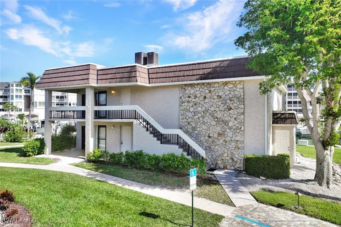 Picture of 881 Panama Ct 201, Marco Island, FL 34145