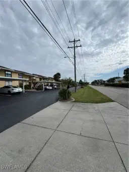 Picture of 505 SW 47Th Ter 202, Cape Coral, FL 33914
