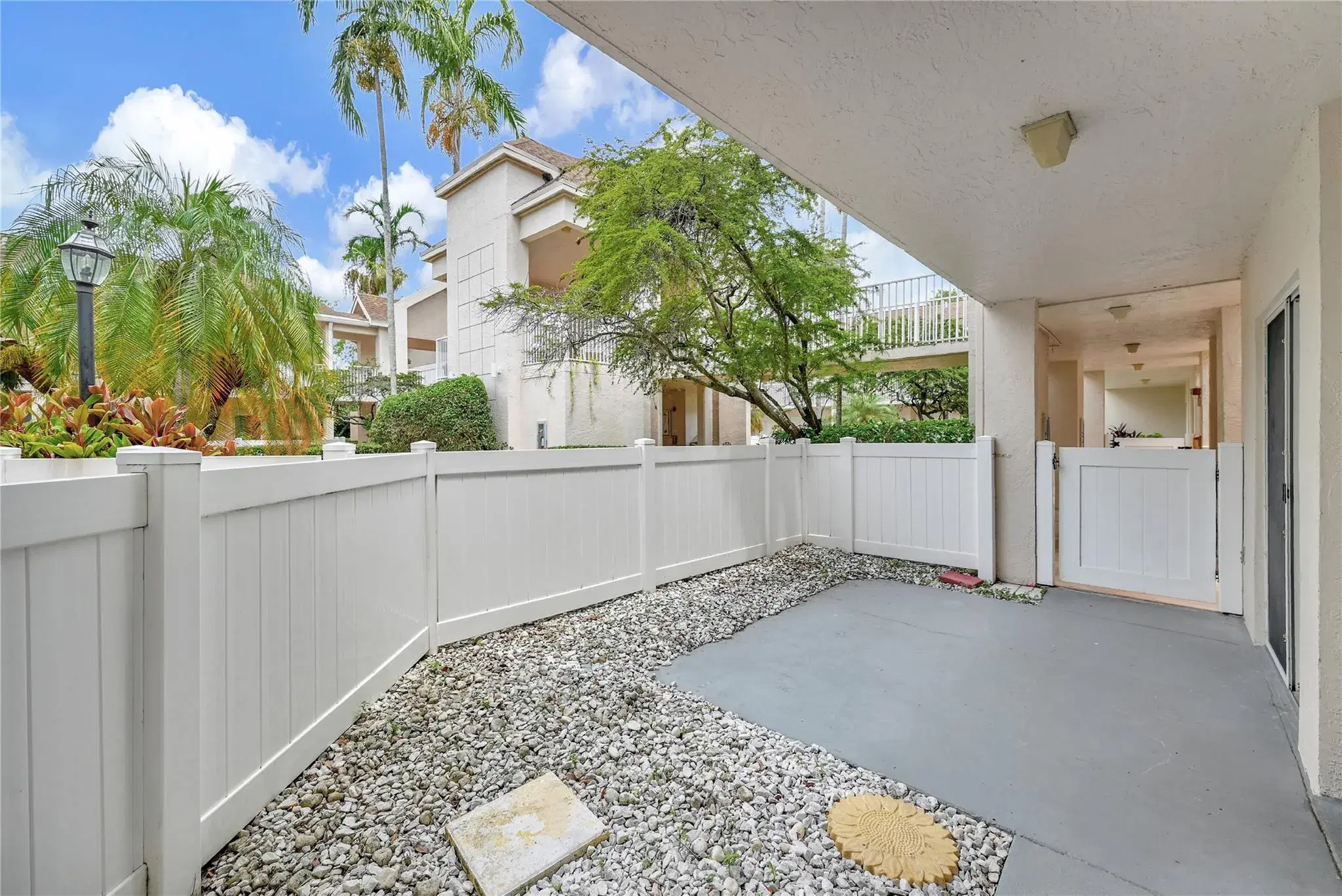 Picture of 7501 Trent Dr 101, Fort Lauderdale, FL 33321