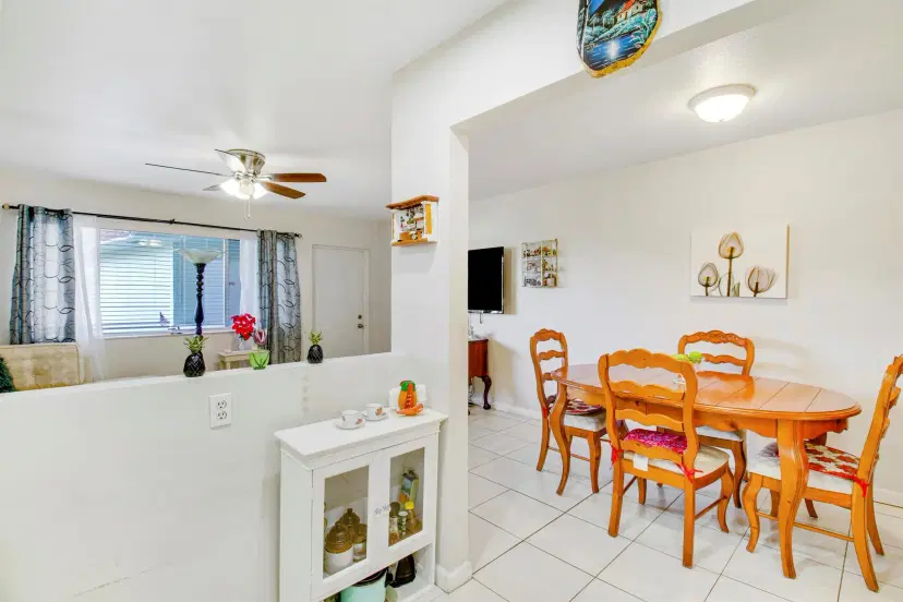 Picture of 3300 Springdale Boulevard 310, Palm Springs FL 33461