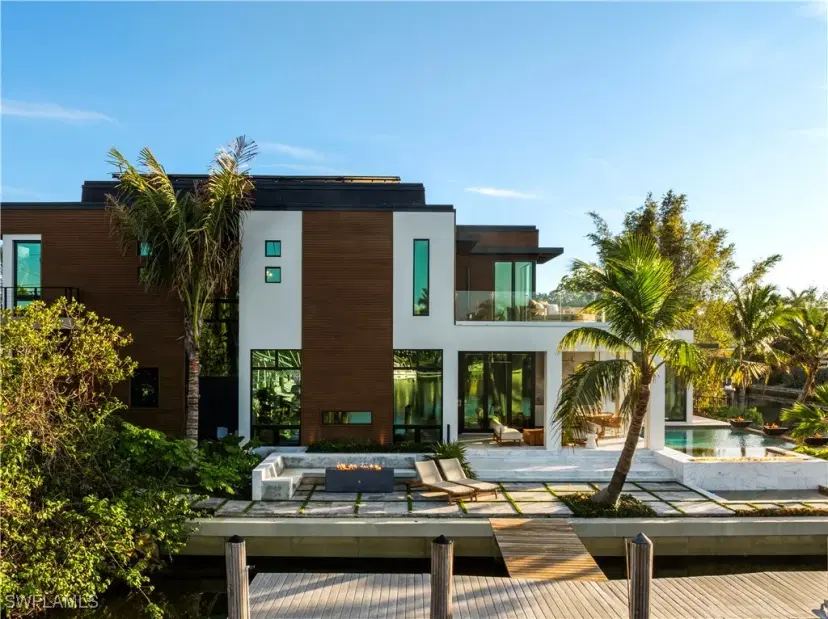 Picture of 1100 Sandpiper St, Naples FL 34102