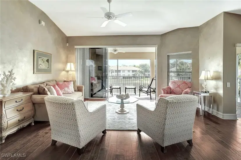 Picture of 882 Carrick Bend Cir 202, Naples FL 34110
