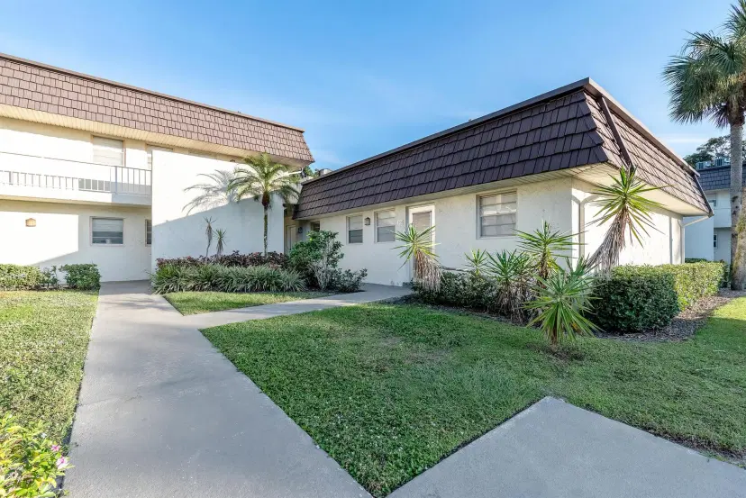 Picture of 12002 Poinciana Boulevard 107, Royal Palm Beach FL 33411